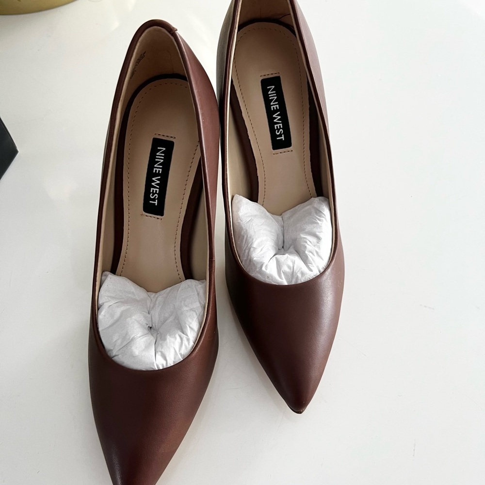 Ezra Pointy Toe Pumps
